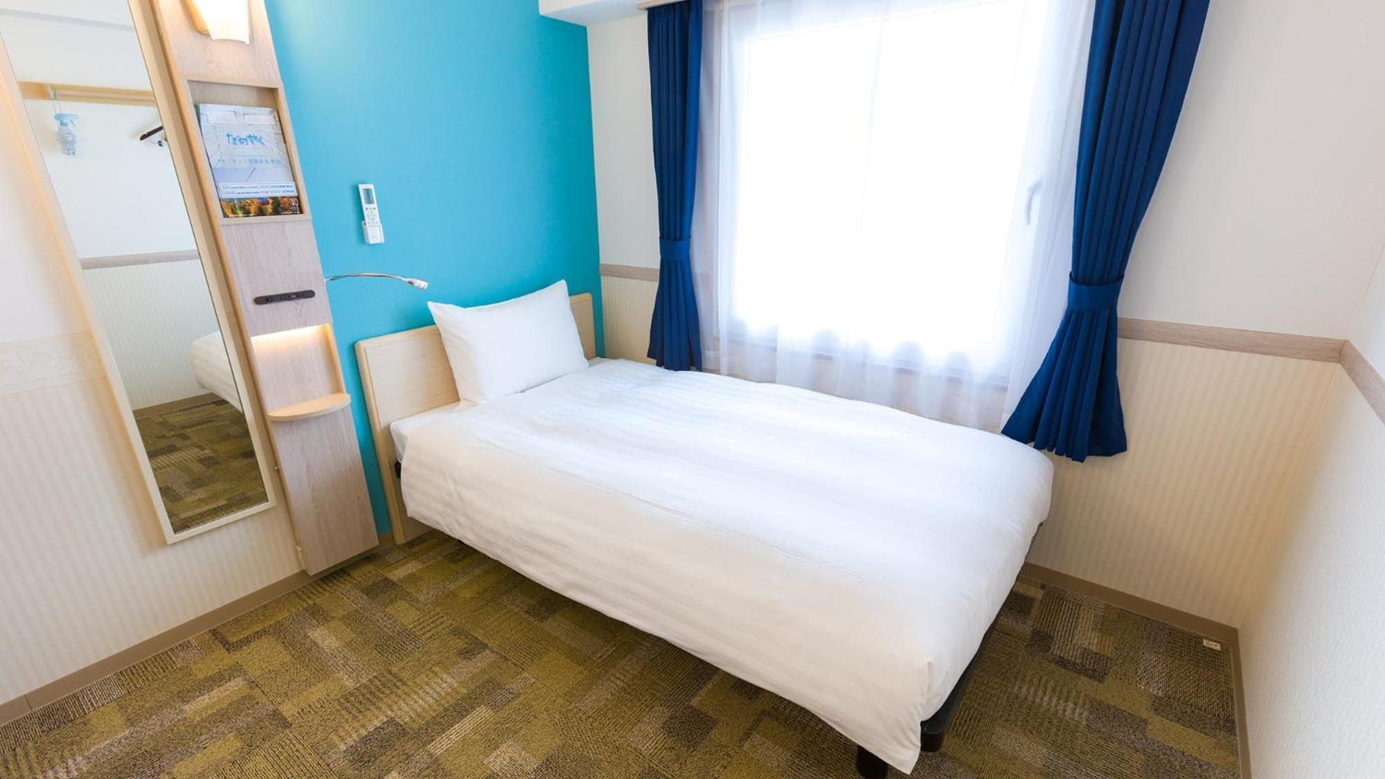Toyoko Inn Marugame Ekimae Habitación foto